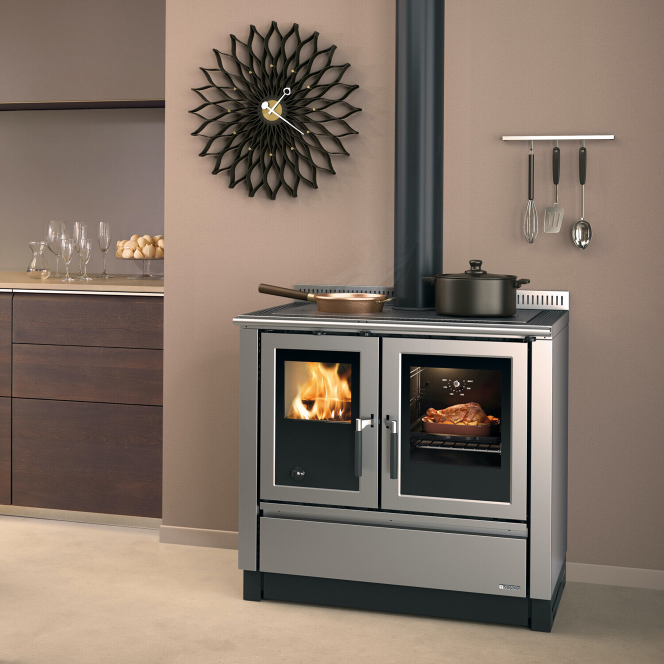 La Nordica - Venezia - Festbrennstoffherd - 8 kW, 175 kg, Backofen 44 Liter